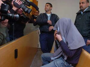 הארכת מעצר של 3 חשודים בשוד של הקשישה בחיפה לפני כשבוע צולם בבית משפט בחיפה הארכת מעצר של 3 חשודים בשוד של הקשישה בחיפה לפני כשבוע צולם בבית משפט בחיפה