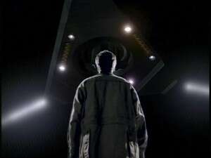 יש שם משהו? מתוך ''תיקים באפילה'' יש שם משהו? מתוך ''תיקים באפילה''