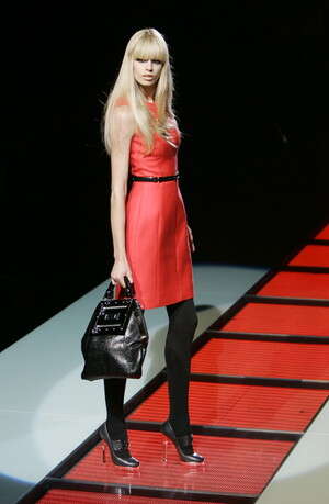 דגם של ורסאצ'ה. צילום: איי-פי דגם של ורסאצ'ה. צילום: איי-פי