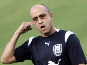 משה סיני. לא הצליח להמריא בהפועל משה סיני. לא הצליח להמריא בהפועל