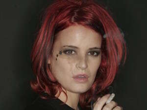 ���� ���