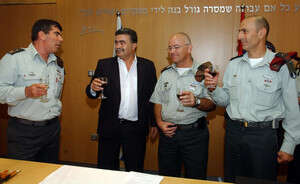 גדי שמני מחליף את יאיר נווה על פיקוד המרכז גדי שמני מחליף את יאיר נווה על פיקוד המרכז