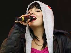 לילי אלן. לילי אלן.