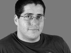 ערן סורוקה. ערן סורוקה.