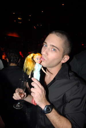 אבני והאחת לפני האחרונה. צילום: מוטי לבטון אבני והאחת לפני האחרונה. צילום: מוטי לבטון