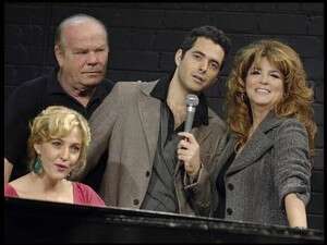 ����� ���� ���� ����