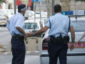 שוטרים. שוטרים.