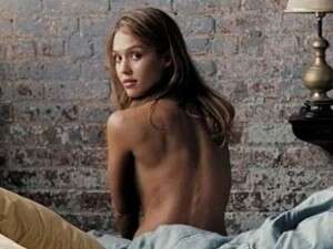 ג'סיקה אלבה. האם כפאה שד? ג'סיקה אלבה. האם כפאה שד?