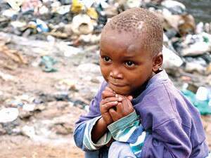 ילד רעב בקניה, אפריקה ילד רעב בקניה, אפריקה