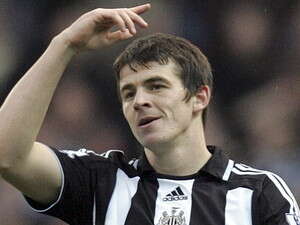 ג'ואי בארטון, בגלל הטוויטר עף מהקבוצה ג'ואי בארטון, בגלל הטוויטר עף מהקבוצה