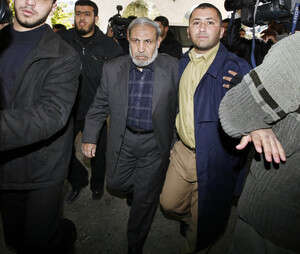 ����� �-����