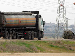 משאיות גז ודלק עוברות לרצועת עזה משאיות גז ודלק עוברות לרצועת עזה