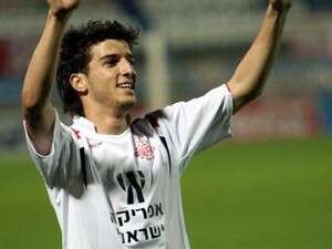 עמרי קנדה חוגג עמרי קנדה חוגג