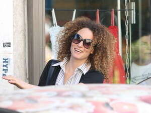 יעל צפריר. יעל צפריר.