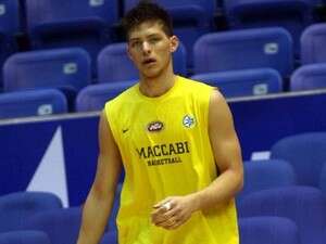 גל מקל. עובר לקולג' של קטש. גל מקל. עובר לקולג' של קטש.