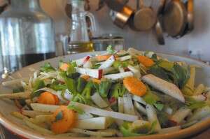 ארוחת צהריים נשית? סלט שורשים ארוחת צהריים נשית? סלט שורשים