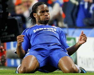 דידייה דרוגבה חוגג שער מול ליברפול דידייה דרוגבה חוגג שער מול ליברפול