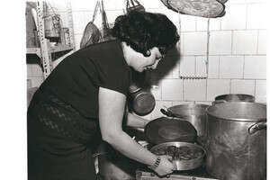 מלכת המטבח 1963. מלכת המטבח 1963.