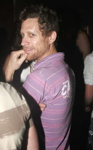 ���� ����