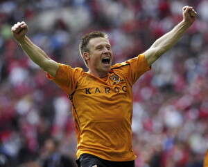 ניקי בארמבי חוגג עליה, הערב. ניקי בארמבי חוגג עליה, הערב.