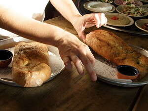 ����� ���