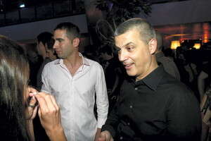 ����� ����� ���� ���