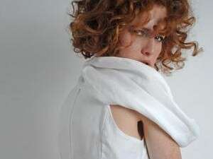 �������