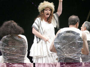 מתוך דיבוקים בבימויה של מור פרנק מתוך דיבוקים בבימויה של מור פרנק