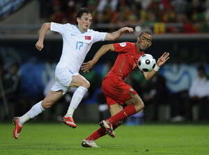 טורקאי סאנלי נאבק עם בוסינגווה טורקאי סאנלי נאבק עם בוסינגווה