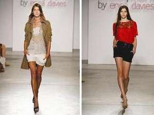 אריקה דיוויס אריקה דיוויס