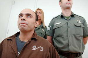 כיפרי מנצור, שהסיע ב-2005 את המחבל שהרג שישה בני אדם ופצע 30 בשוק בחדרה כיפרי מנצור, שהסיע ב-2005 את המחבל שהרג שישה בני אדם ופצע 30 בשוק בחדרה
