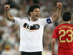 מיכאל באלאק חוגג, פוסטיגה מאוכזב. מיכאל באלאק חוגג, פוסטיגה מאוכזב.