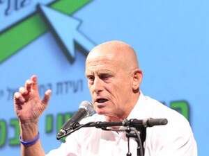השר עמי איילון בוועידת החינוך של ישראל השר עמי איילון בוועידת החינוך של ישראל