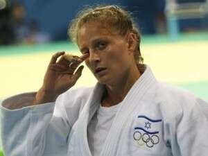 אליס שלזינגר. לא הצליחה להרשים אליס שלזינגר. לא הצליחה להרשים