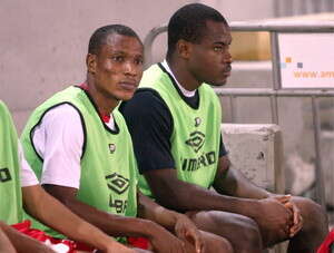 סמואל יבואה, הפעם הוא בהרכב. סמואל יבואה, הפעם הוא בהרכב.