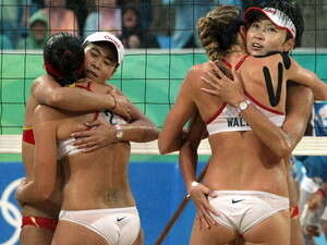 סין מול ארה''ב בכדורעף חופים, הבוקר. סין מול ארה''ב בכדורעף חופים, הבוקר.