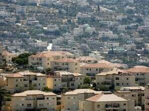 ביתר עילית. מתרחבת אל תוך הטראסות החקלאיות של ואדי פוקין ביתר עילית. מתרחבת אל תוך הטראסות החקלאיות של ואדי פוקין