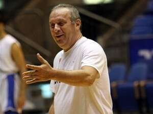 צביקה שרף. משחק מפתח לנבחרת. צביקה שרף. משחק מפתח לנבחרת.