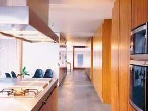 וילה בלומרס שעיצבה קרינה נלסון וילה בלומרס שעיצבה קרינה נלסון