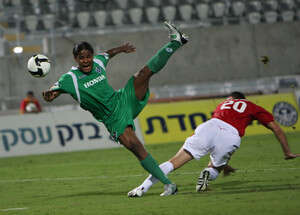 קולמה ואנטבי. מישהי חייבת להיות אלופה. קולמה ואנטבי. מישהי חייבת להיות אלופה.