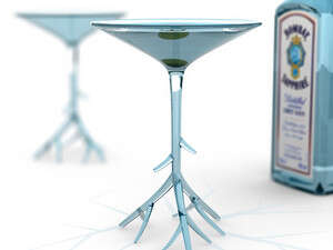 הכוס שזיכתה את הוברט במקום השני בתחרות עיצוב הזכוכית של BOMBAY SAPPHIRE הכוס שזיכתה את הוברט במקום השני בתחרות עיצוב הזכוכית של BOMBAY SAPPHIRE