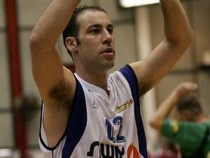 מאיר טפירו. חוזר לליגה. מאיר טפירו. חוזר לליגה.