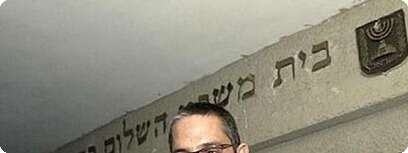גלעד שרון, בבית משפט השלום בפתח-תקווה.
צילום ארכיון: ברקאי וולפסון