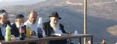הרב אביגדור נבנצאל, אתמול בכנס.
צילום: אורי גליקמן