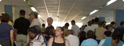 מובטלים בלשכת תעסוקה, למצולמים אין קשר לידיעה.
צילום: יהודה אלחיאני