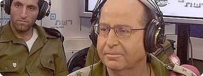 הרמטכ''ל, רא''ל משה יעלון בשירותרום.
צילום: דובר צה''ל