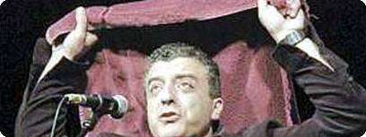 נורמן עיסא, ''ערבים רוקדים''.
צילום: רובי קסטרו