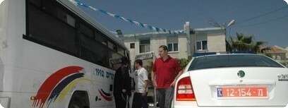 האוטובוס של החרדים, היום בגלילות. צילום:
אורן לב, לשכת דוברת משטרת ת''א