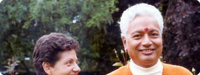 פרייה הרט וסואמי וֶנְקָטֶסַאנַנְדָה.