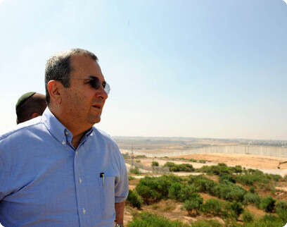 שר הביטחון אהוד ברק במושב נתיב העשרה שר הביטחון אהוד ברק במושב נתיב העשרה